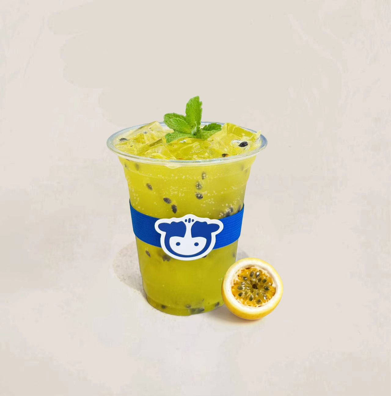 薄荷百香果气泡水